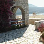 εn Plo Luxury 4*