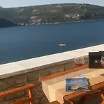 εn Plo Luxury מלון דירות Karavostásion