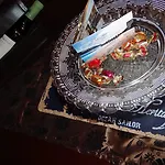 εn Plo Luxury