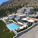 מלון דירות εn Plo Luxury Karavostásion