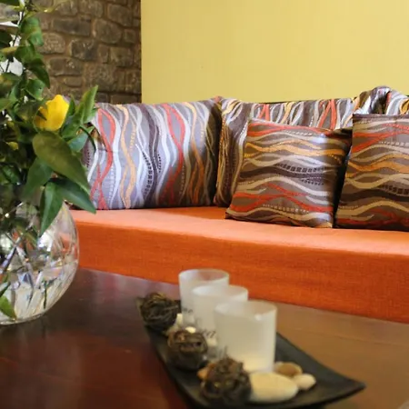 Aparthotel εn Plo Luxury Karavostásion