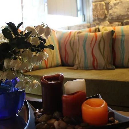 Aparthotel εn Plo Luxury 4*