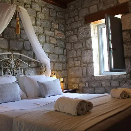 εn Plo Luxury 4*