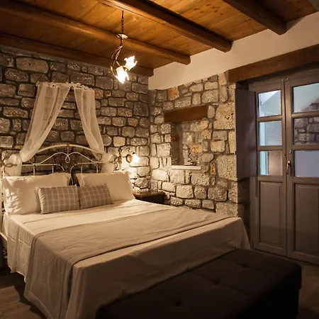 εn Plo Luxury Lejlighedshotel Karavostásion