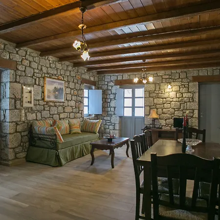εn Plo Luxury Lejlighedshotel Karavostásion