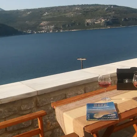 εn Plo Luxury Aparthotel Karavostasi (East Mani)