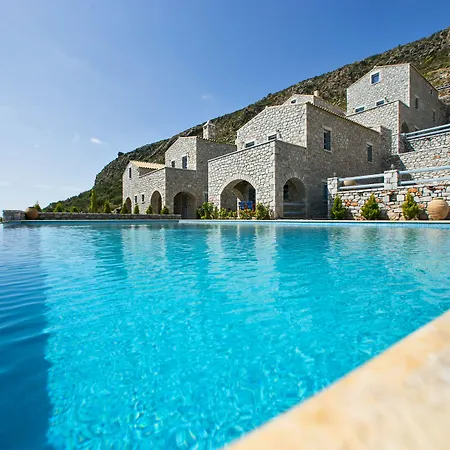 εn Plo Luxury Karavostásion