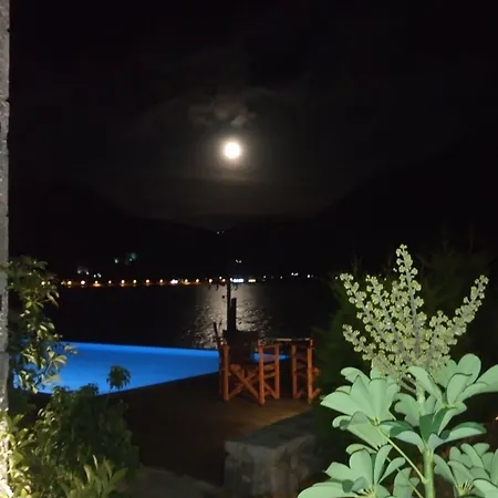 εn Plo Luxury Aparthotel Karavostásion