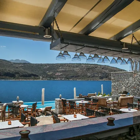 εn Plo Luxury 4* Karavostásion