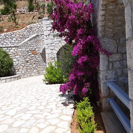 εn Plo Luxury Aparthotel Karavostásion