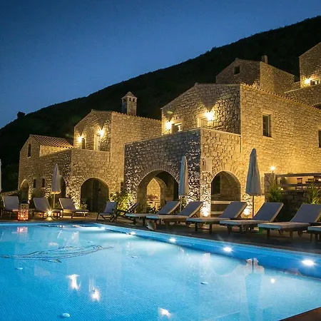 εn Plo Luxury Aparthotel Karavostásion