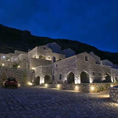 Aparthotel εn Plo Luxury 4*