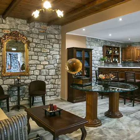 εn Plo Luxury Aparthotel Karavostásion