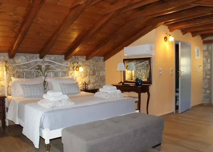 εn Plo Luxury 4* Karavostasi (East Mani)