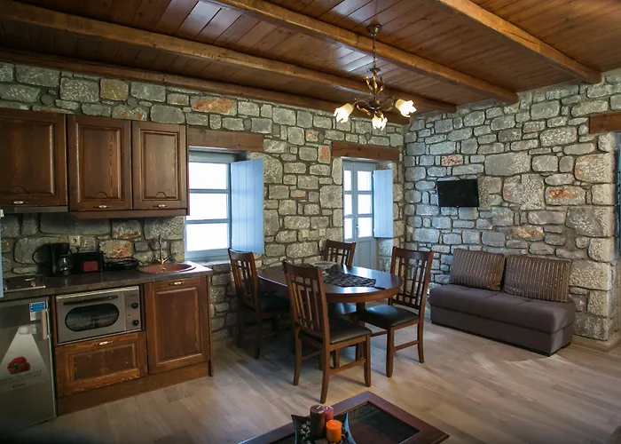 εn Plo Luxury 4* Karavostasi (East Mani)