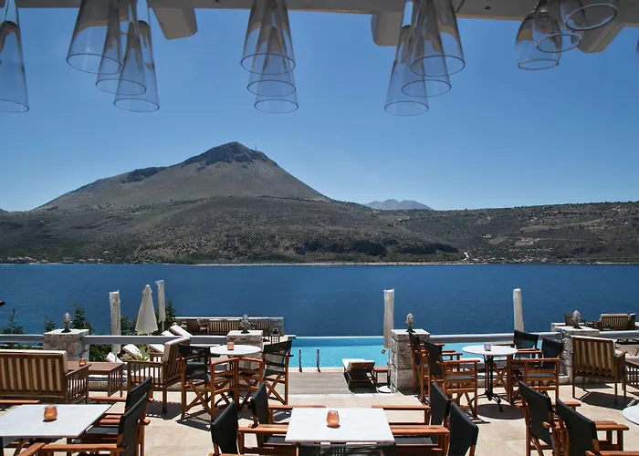 Aparthotel εn Plo Luxury 4*