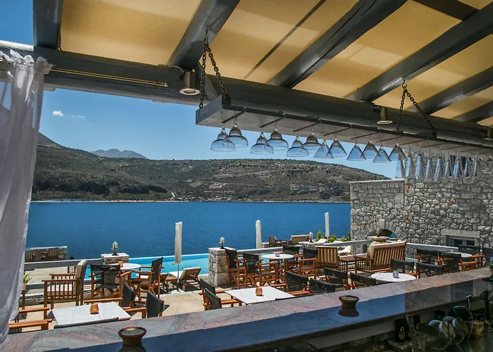 εn Plo Luxury 4* Karavostásion