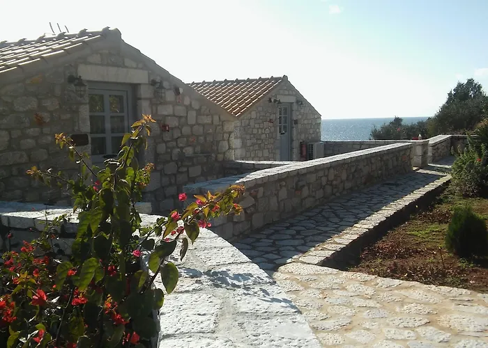 εn Plo Luxury 4*