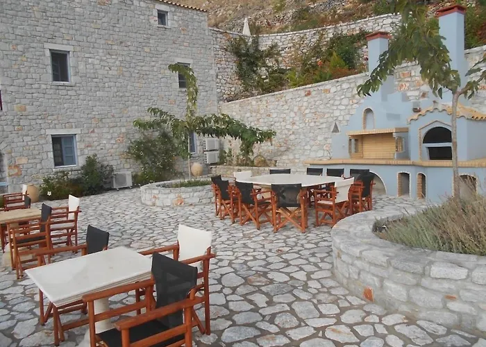 Aparthotel εn Plo Luxury Karavostasi (East Mani)