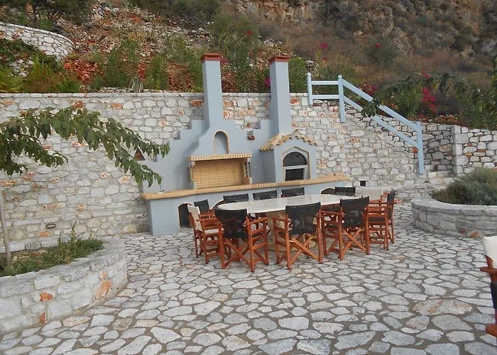 εn Plo Luxury 4* Karavostasi (East Mani)