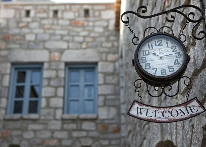 εn Plo Luxury 4* Karavostasi (East Mani)