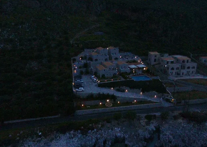 εn Plo Luxury 4* Karavostasi (East Mani)