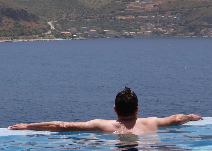 Aparthotel εn Plo Luxury