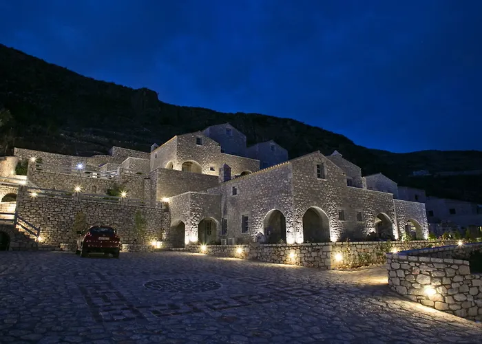 Aparthotel εn Plo Luxury 4*